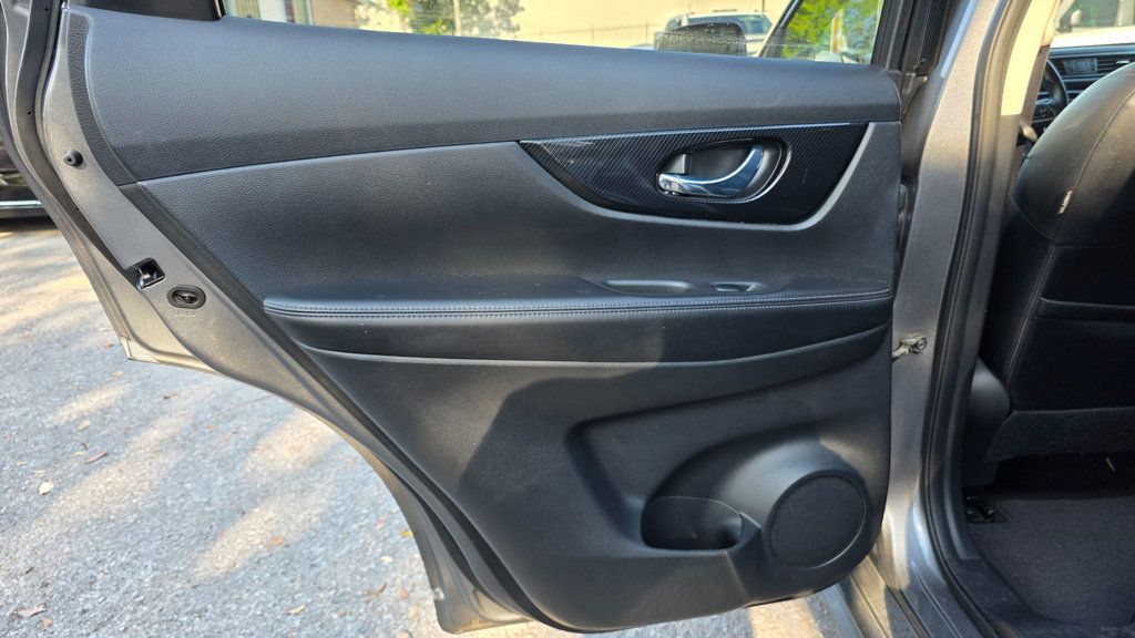 2018 Nissan Rogue AWD SL - Locally Owned, Well Cared For - 23095084 - 35