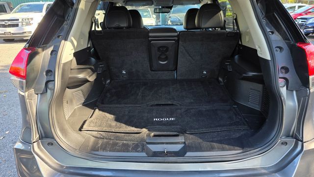 2018 Nissan Rogue AWD SL - Locally Owned, Well Cared For - 23095084 - 41