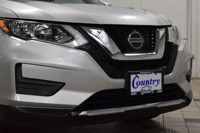 2018 Nissan Rogue AWD SV - 23025619 - 12