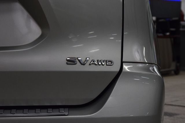2018 Nissan Rogue AWD SV - 23025619 - 18