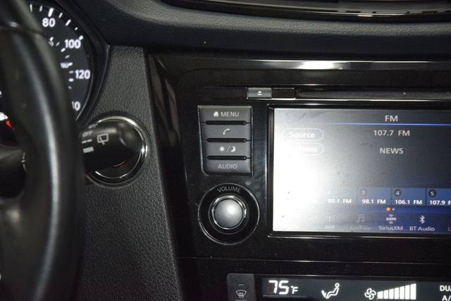 2018 Nissan Rogue AWD SV - 23025619 - 29