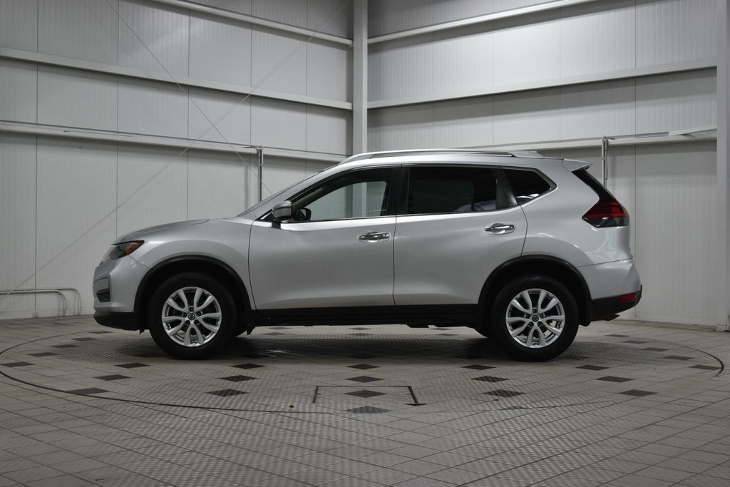 2018 Nissan Rogue AWD SV - 23025619 - 3