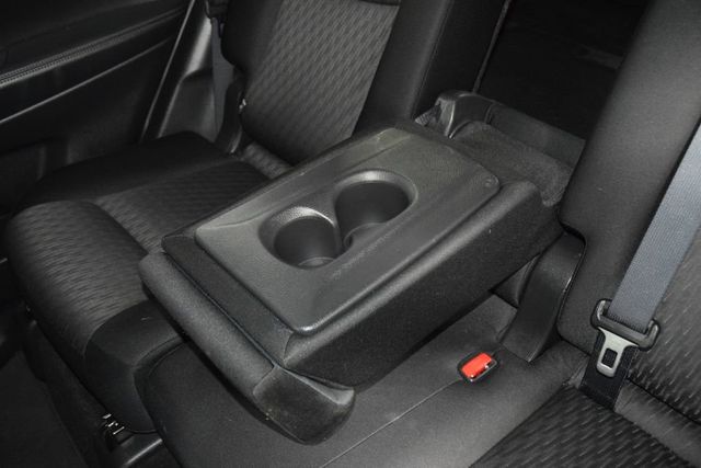 2018 Nissan Rogue AWD SV - 23025619 - 42