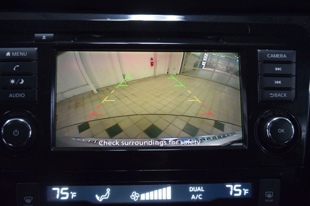 2018 Nissan Rogue AWD SV - 23025619 - 48