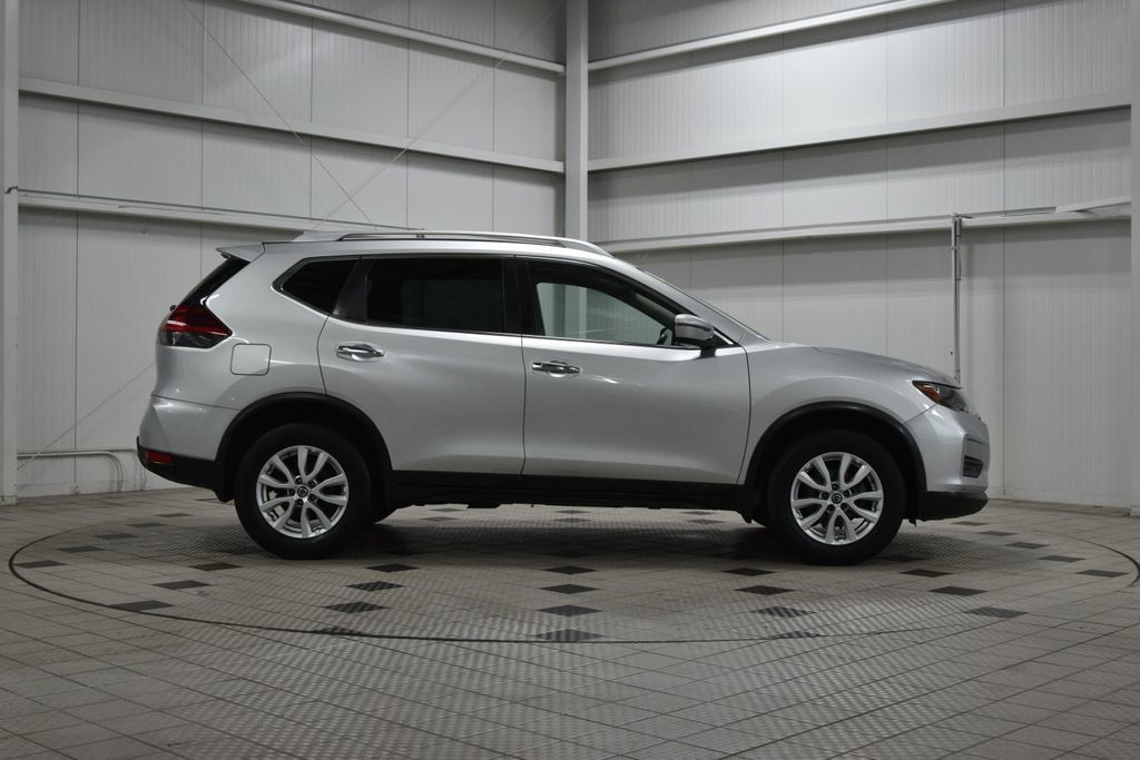 2018 Nissan Rogue AWD SV - 23025619 - 8