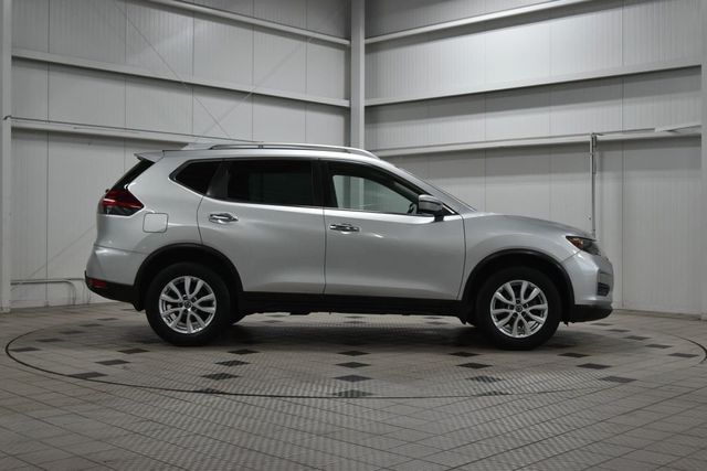 2018 Nissan Rogue AWD SV - 23025619 - 8