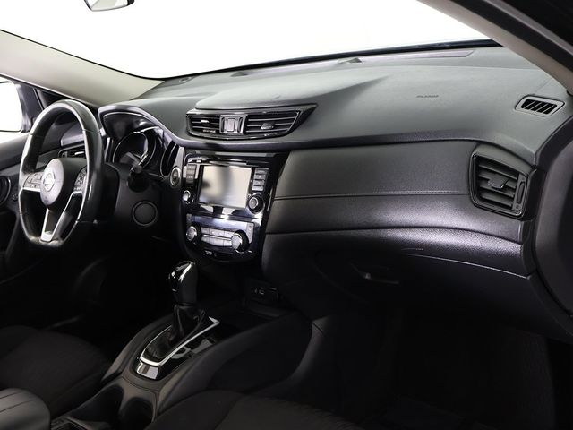 2018 Nissan Rogue AWD SV - 22993858 - 28