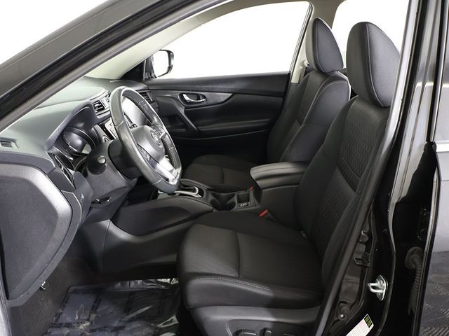 2018 Nissan Rogue AWD SV - 22993858 - 31