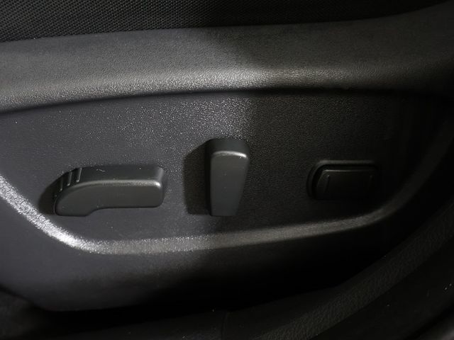 2018 Nissan Rogue AWD SV - 22993858 - 33