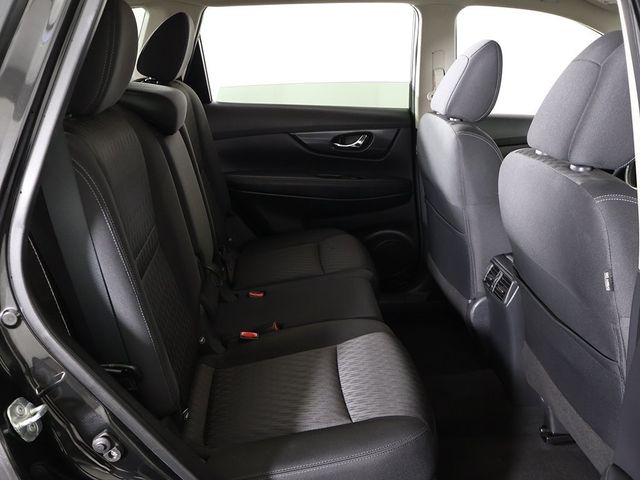 2018 Nissan Rogue AWD SV - 22993858 - 35