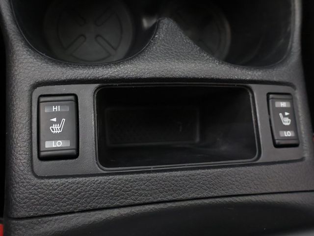 2018 Nissan Rogue AWD SV - 22993858 - 52