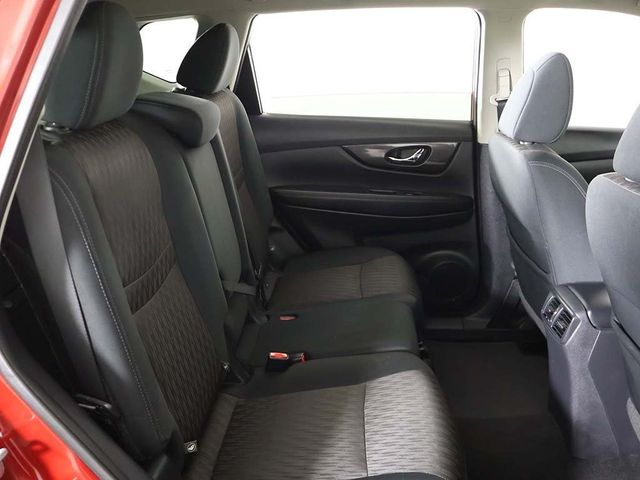 2018 Nissan Rogue AWD SV - 22967543 - 36