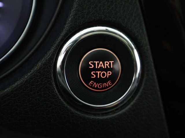 2018 Nissan Rogue AWD SV - 22967543 - 42