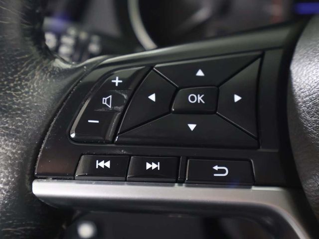 2018 Nissan Rogue AWD SV - 22967543 - 44