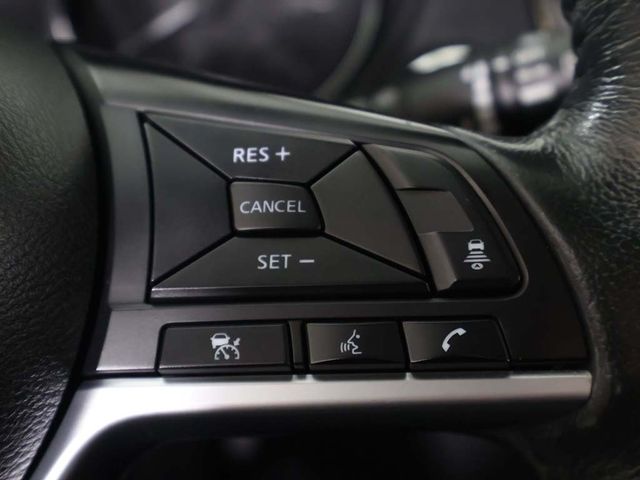 2018 Nissan Rogue AWD SV - 22967543 - 45