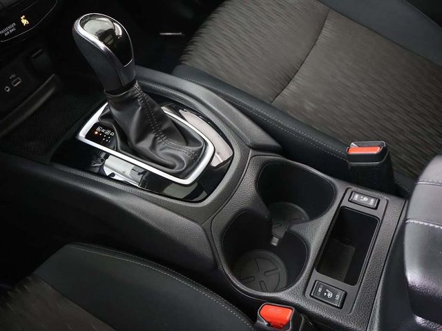 2018 Nissan Rogue AWD SV - 22967543 - 51