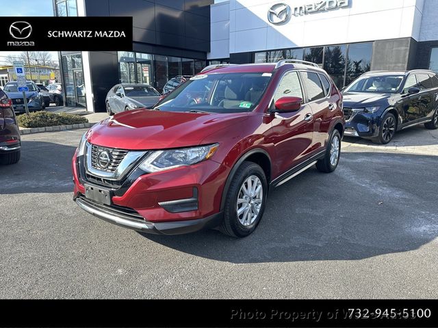 Used 2018 Nissan Rogue SV with VIN 5N1AT2MV7JC806040 for sale in Riverhead, NY