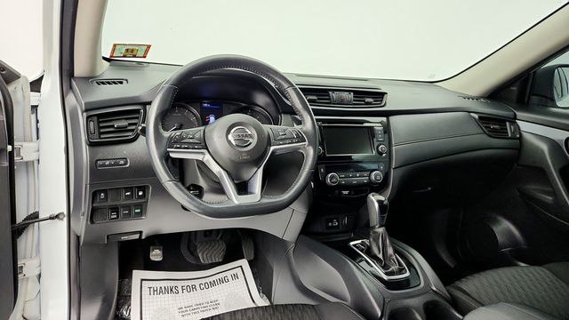 2018 Nissan Rogue AWD SV - 22950785 - 11