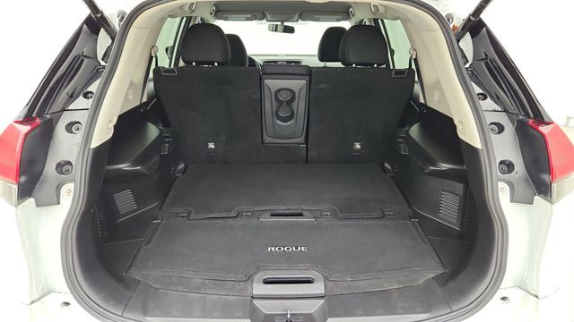 2018 Nissan Rogue AWD SV - 22950785 - 21