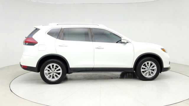 2018 Nissan Rogue AWD SV - 22950785 - 3