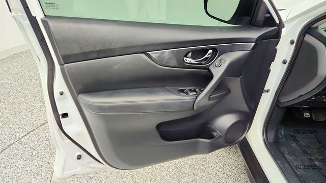 2018 Nissan Rogue AWD SV - 22971763 - 9