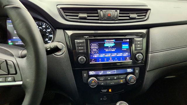 2018 Nissan Rogue AWD SV - 22971763 - 16