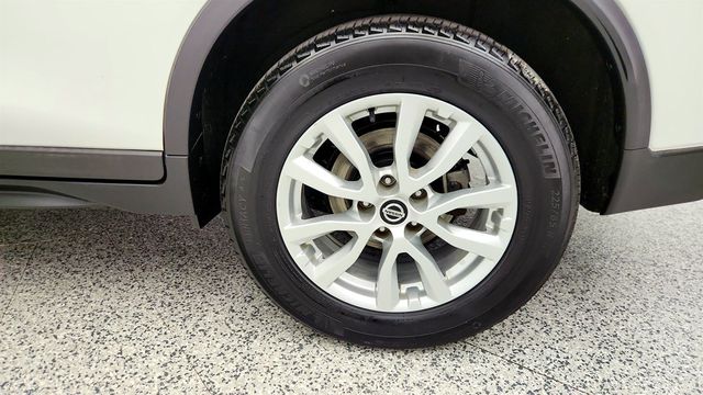 2018 Nissan Rogue AWD SV - 22971763 - 8
