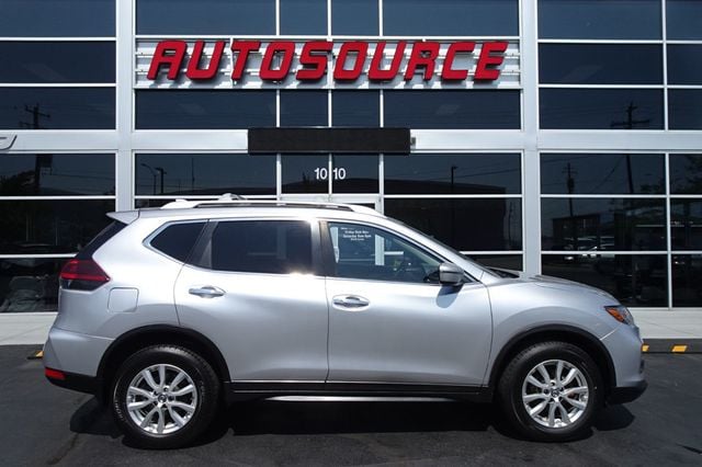 2018 Nissan Rogue AWD SV - 22570372 - 0