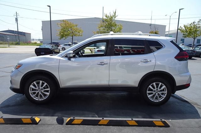 2018 Nissan Rogue AWD SV - 22570372 - 4