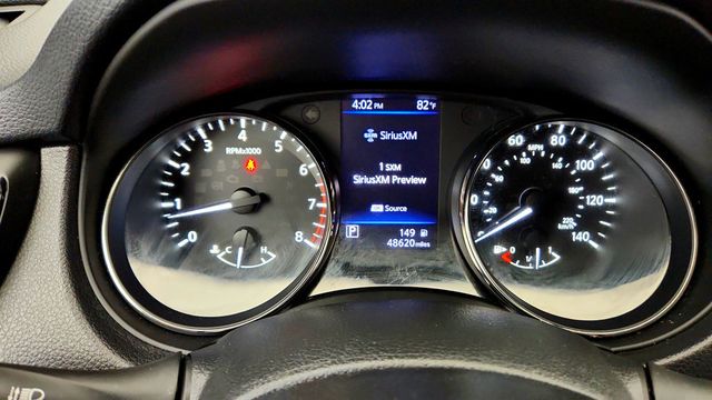 2018 Nissan Rogue AWD SV w/ Premium Package & Navigation - 23041098 - 12