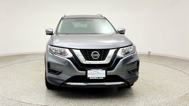 2018 Nissan Rogue AWD SV w/ Premium Package & Navigation - 23041098 - 1