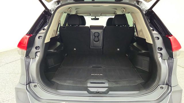 2018 Nissan Rogue AWD SV w/ Premium Package & Navigation - 23041098 - 20