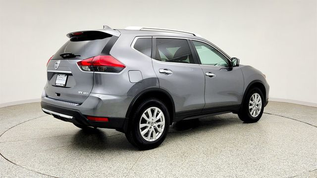 2018 Nissan Rogue AWD SV w/ Premium Package & Navigation - 23041098 - 4