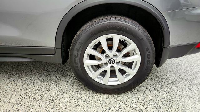 2018 Nissan Rogue AWD SV w/ Premium Package & Navigation - 23041098 - 8