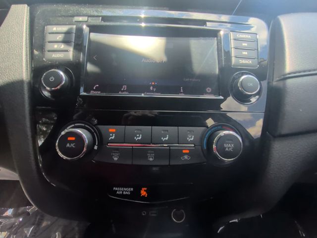 2018 Nissan Rogue FWD S - 23049731 - 18