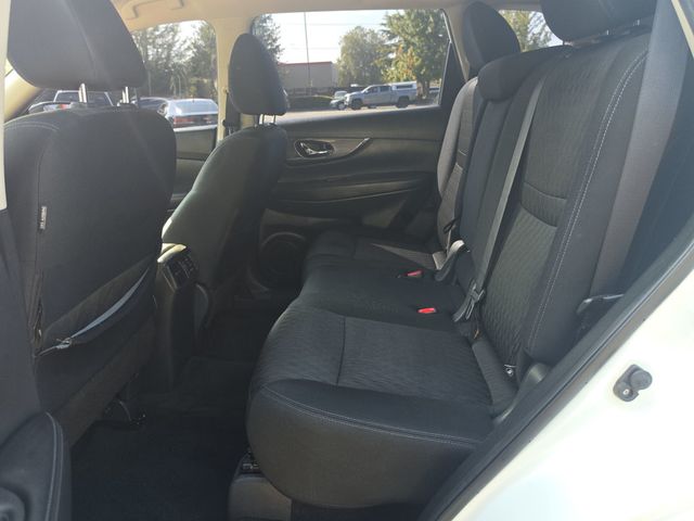 2018 Nissan Rogue FWD S - 23065475 - 9