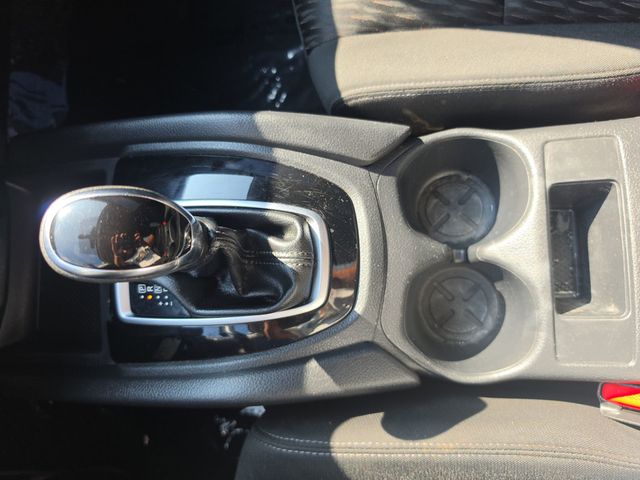 2018 Nissan Rogue FWD S - 23065475 - 14