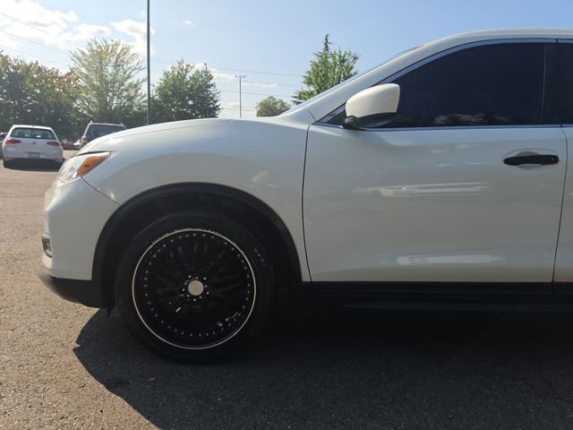 2018 Nissan Rogue FWD S - 23065475 - 25