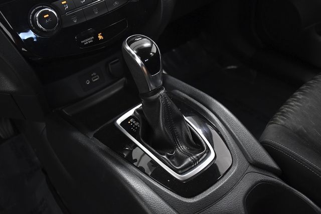 2018 Nissan Rogue FWD S - 23073591 - 24
