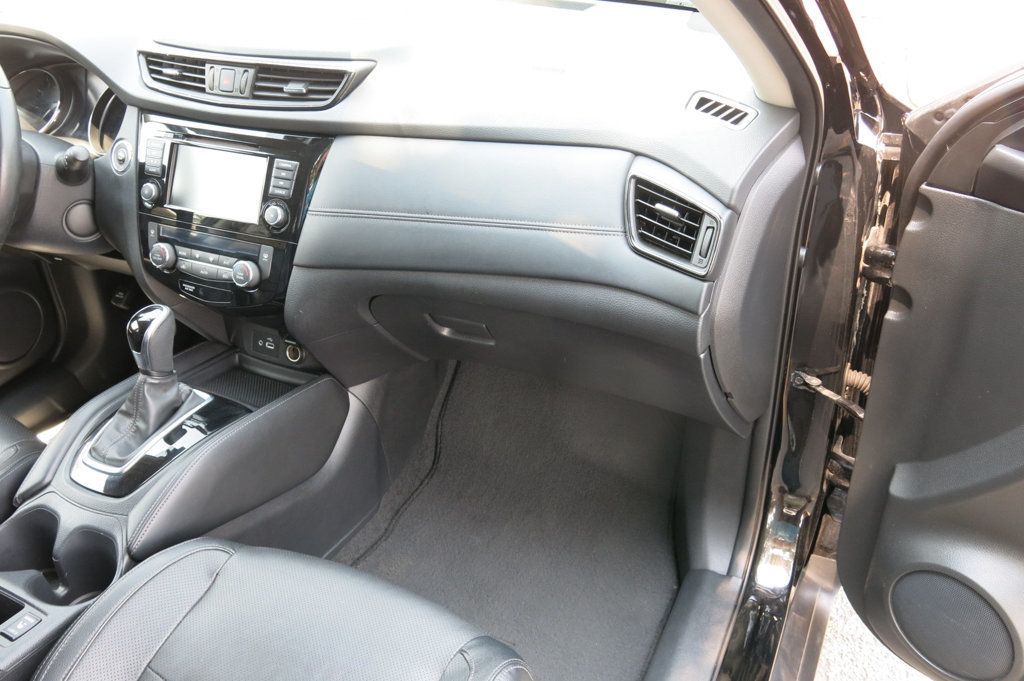 2018 Nissan Rogue FWD SL - 23055929 - 12