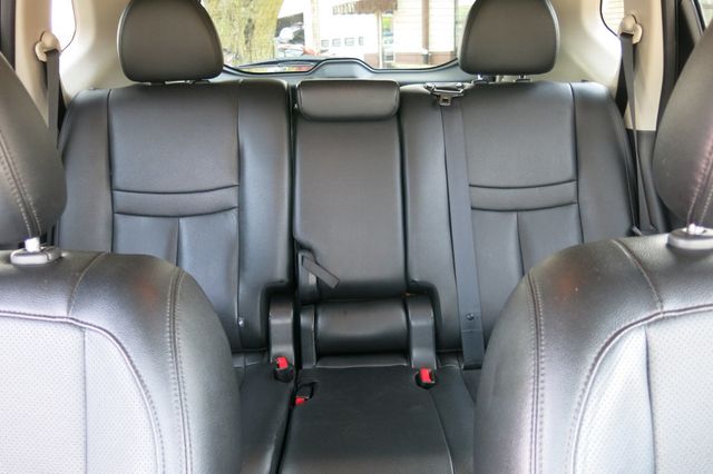 2018 Nissan Rogue FWD SL - 23055929 - 18