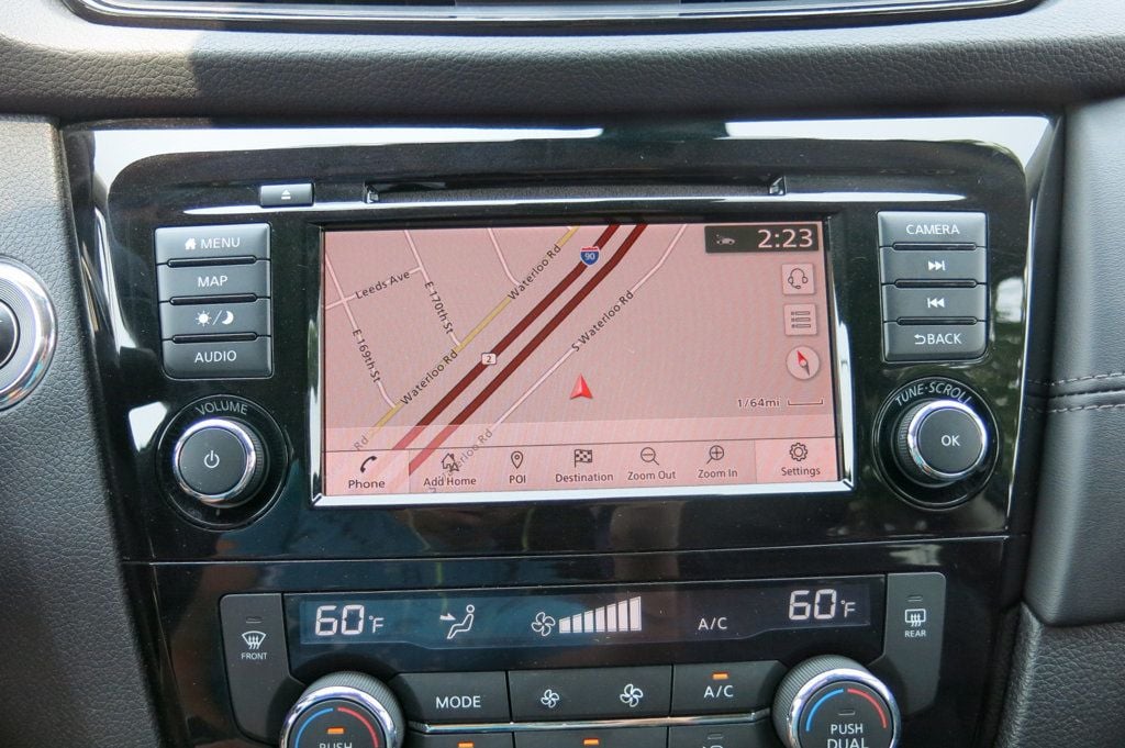 2018 Nissan Rogue FWD SL - 23055929 - 28