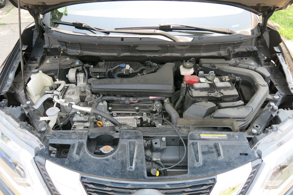 2018 Nissan Rogue FWD SL - 23055929 - 30