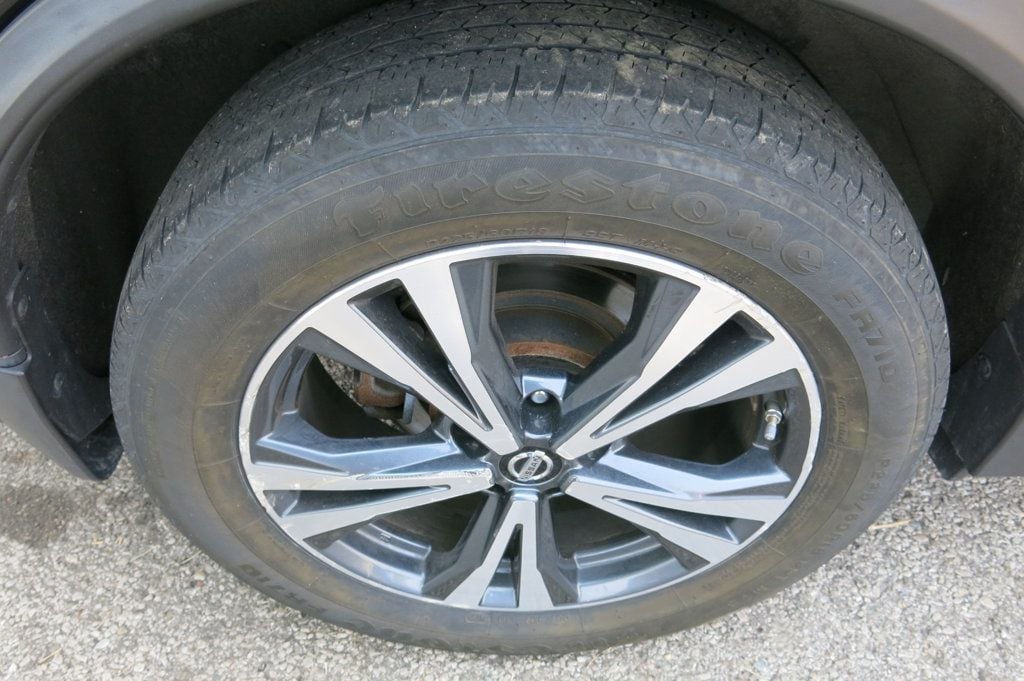 2018 Nissan Rogue FWD SL - 23055929 - 33