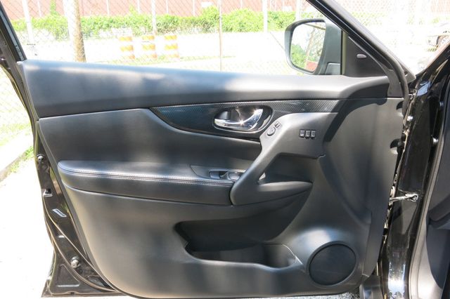 2018 Nissan Rogue FWD SL - 23055929 - 46