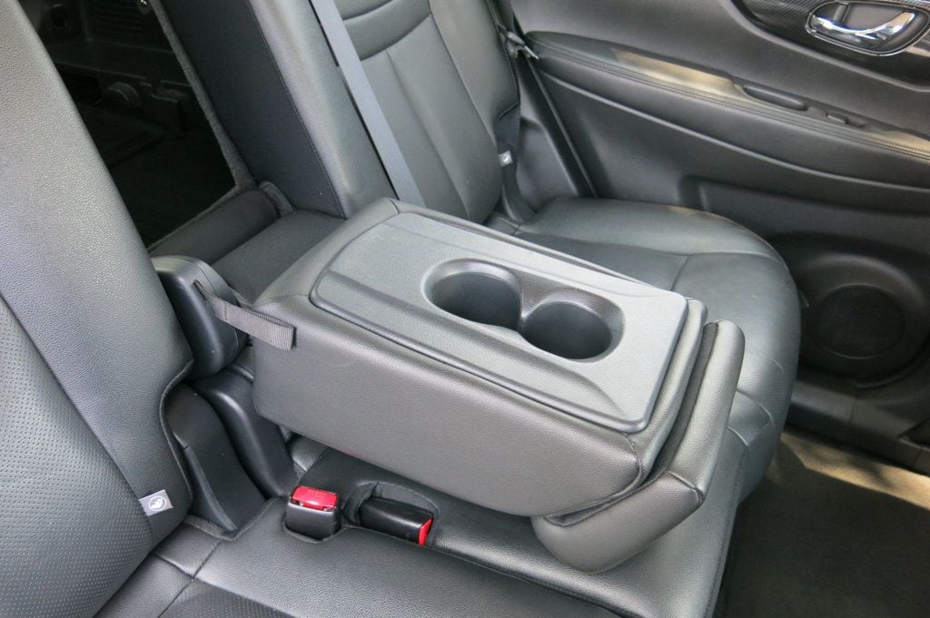 2018 Nissan Rogue FWD SL - 23055929 - 59