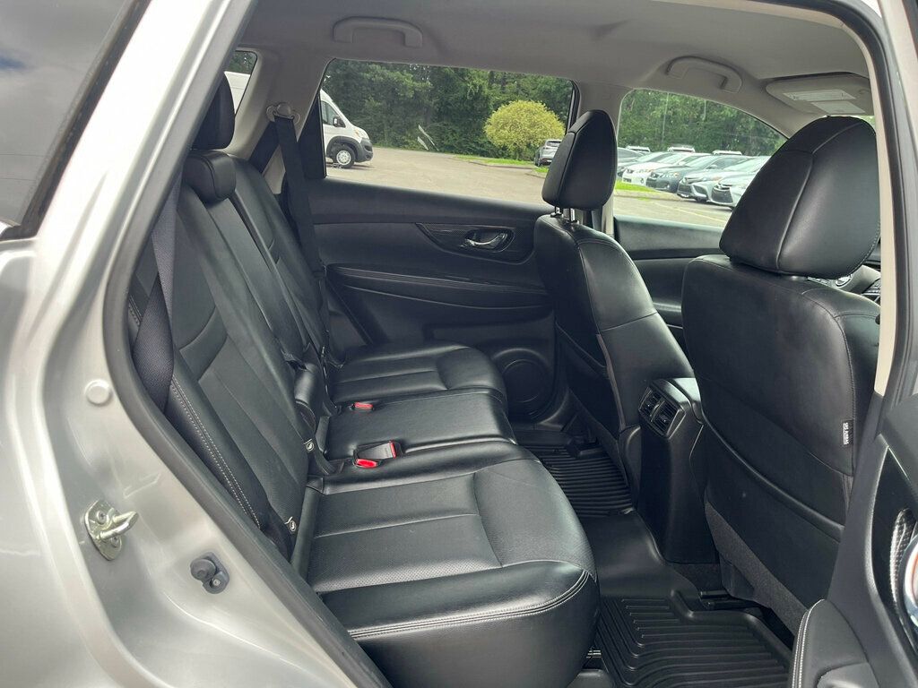2018 Nissan Rogue FWD SL - 22878468 - 10