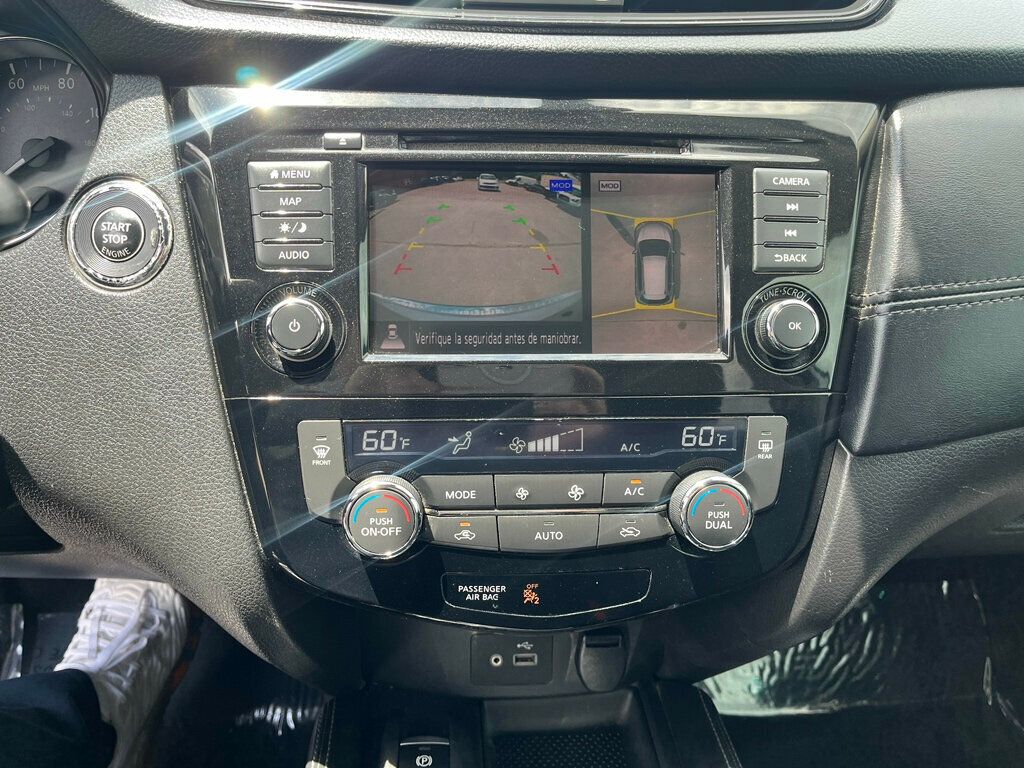 2018 Nissan Rogue FWD SL - 22882141 - 18