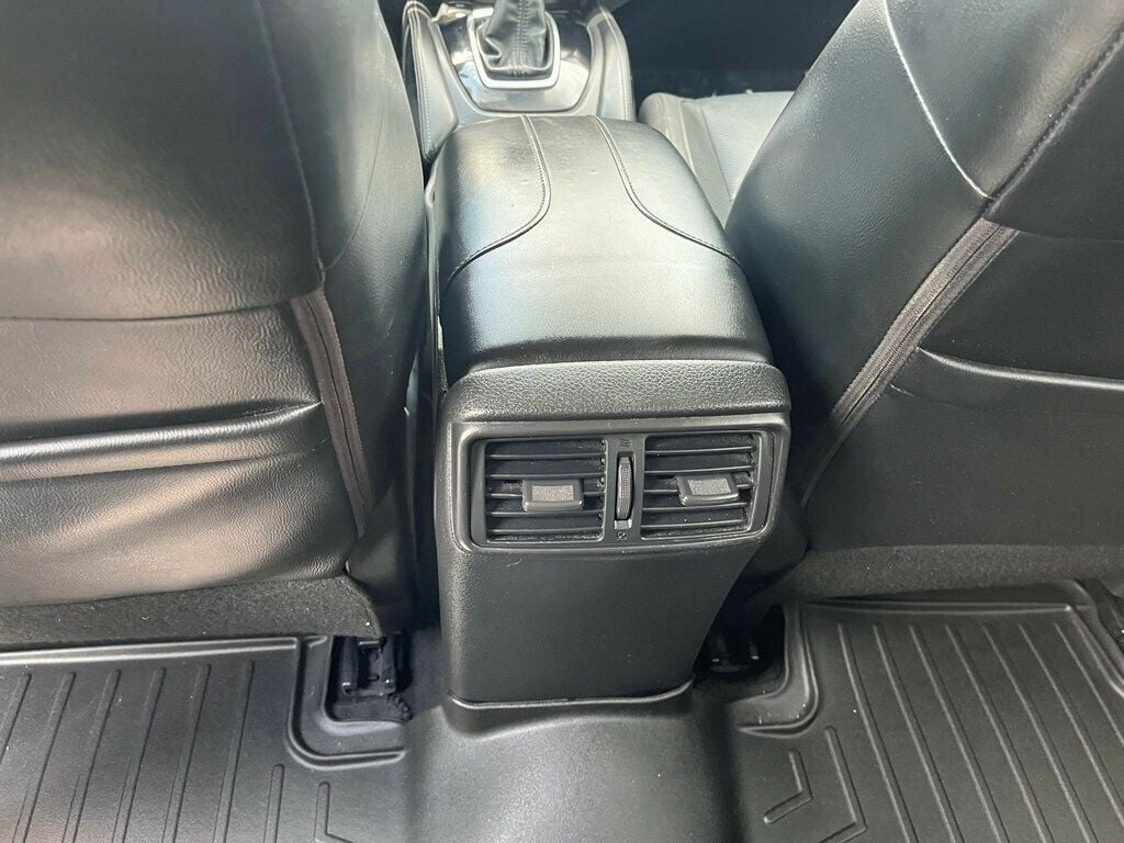 2018 Nissan Rogue FWD SL - 22882141 - 23