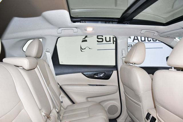 2018 Nissan Rogue FWD SL - 22976709 - 13